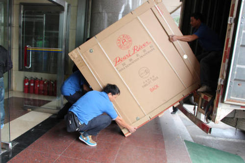 翰林镇钢琴贵重工艺品无忧运